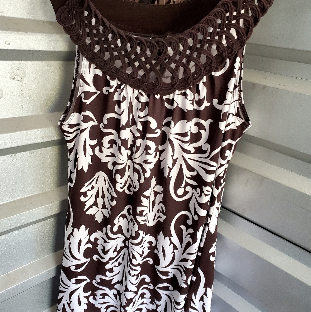 Sleeveless dress